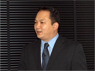 マイクロソフト株式会社 インフォメーションワーカー本部 部長 吉村徹也氏