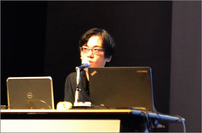 渡邉成紀氏。CEDEC当日に体験会が行われた「Project Morpheus」も、同じVRヘッドセットということで話題に上がりながらセッションは進められた。